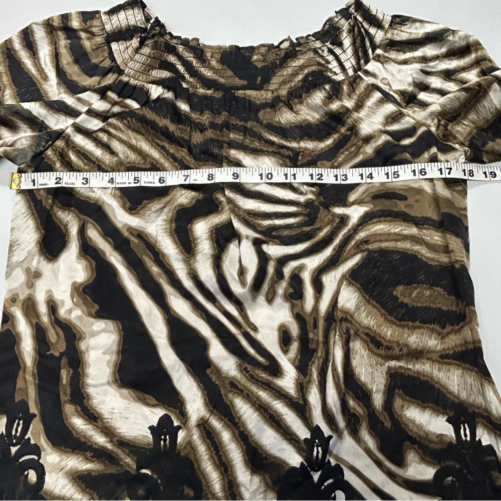 Cache Tunic Top Blouse Size M Silk Animal Print Smocked 3/4 Sleeve Flowy Mobwife - Picture 8 of 13